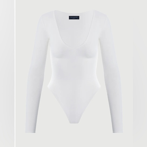 Naked Wardrobe NWT NW V-Neck Long Sleeve Bodysuit in White - Picture 3 of 11